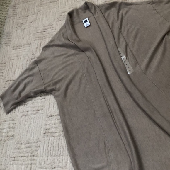 GAP open cardigan, dropped shoulder half sleeve neutral color New, Size XS - Picture 12 of 16